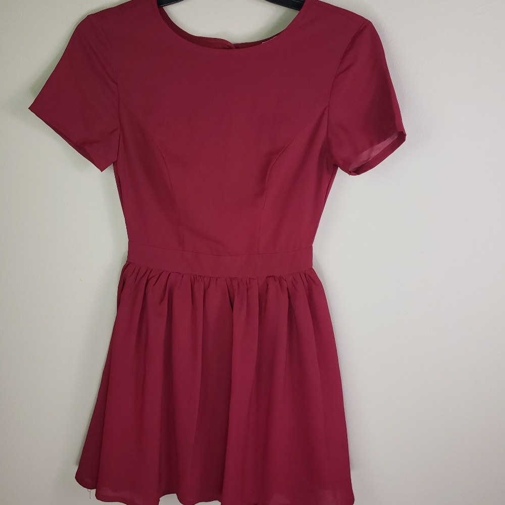 TOBI MILA WINE BACKLESS SKATER DRESS - SIZE XS